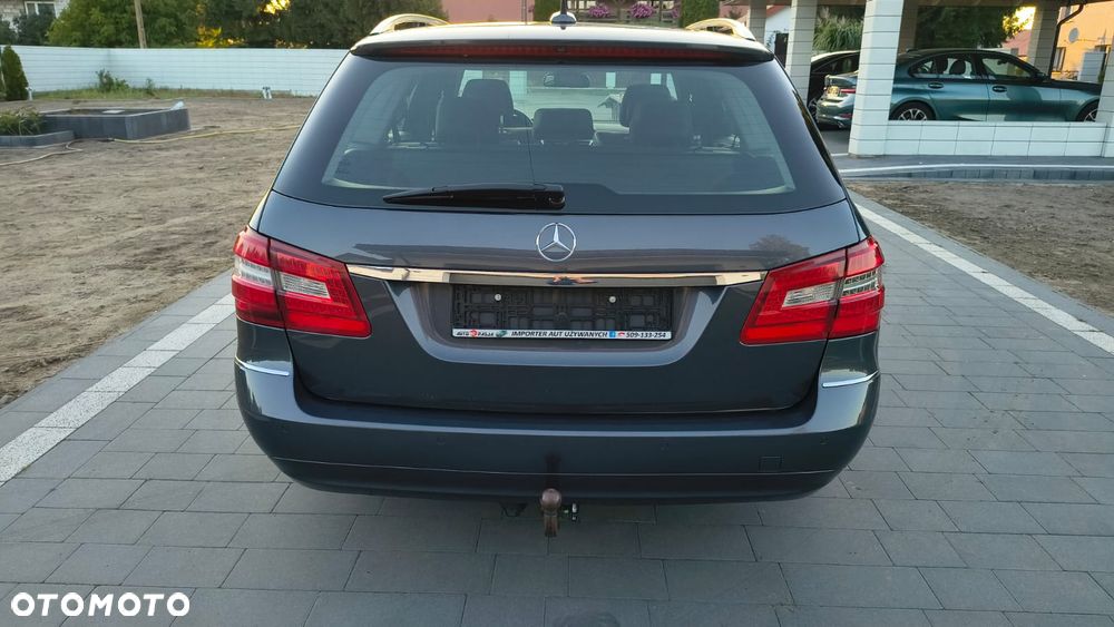 Mercedes-Benz Klasa E 250 CDI DPF BlueEFFICIENCY Automatik Avantgarde - 4