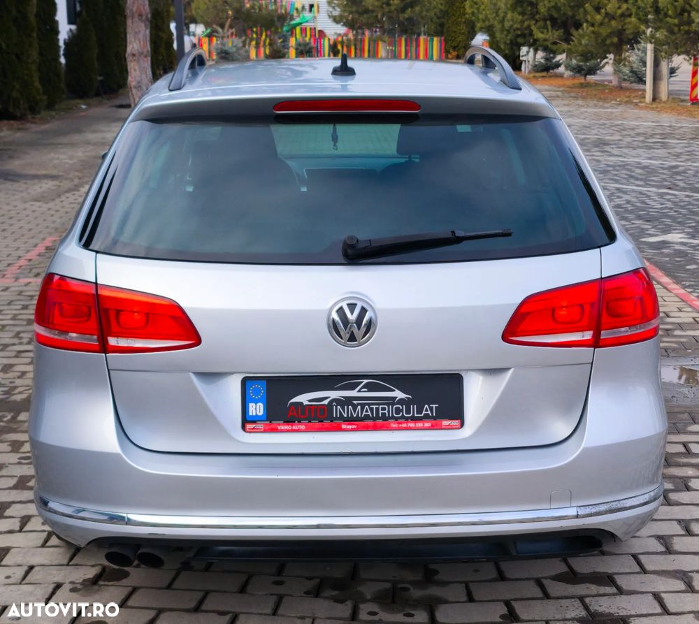 Volkswagen Passat 2.0 TDI BlueMotion Technology Exclusive - 12