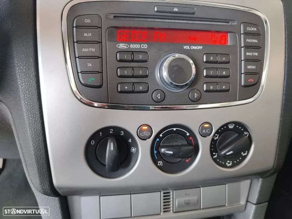 Ford Focus 1.6 TDCi Trend - 27