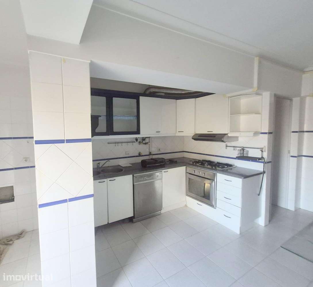 Apartamento T3 no Carregado zona central - Grande imagem: 4/24