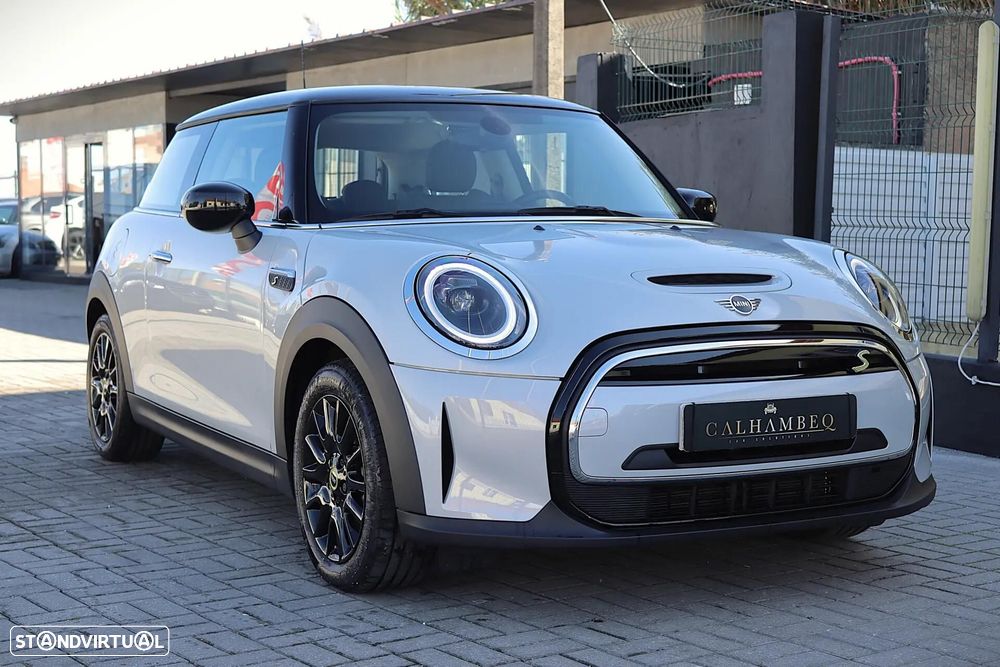 MINI 3 Portas Cooper SE Essential - 11
