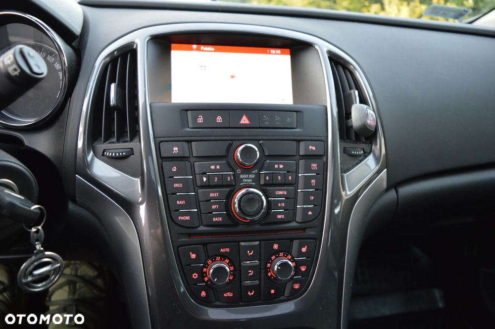 Opel Astra 1.4 Turbo Cosmo - 21