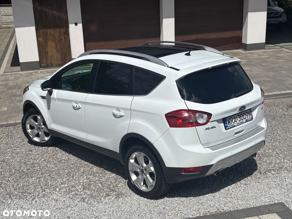 Ford Kuga 2.5 4x4 Titanium - 34
