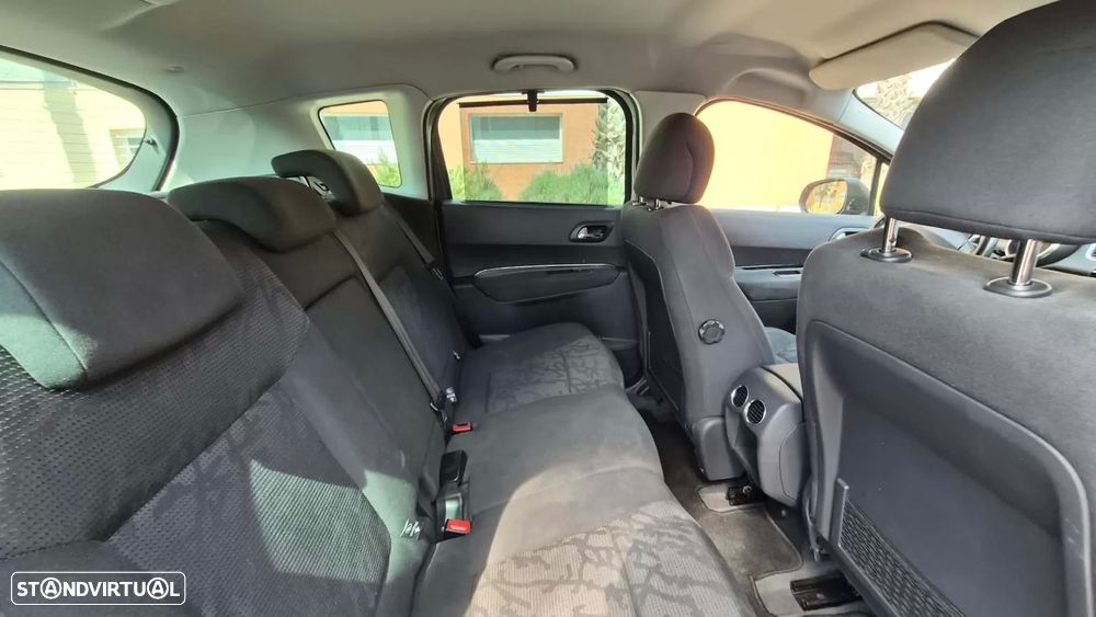 Peugeot 3008 1.6 HDi Allure - 13