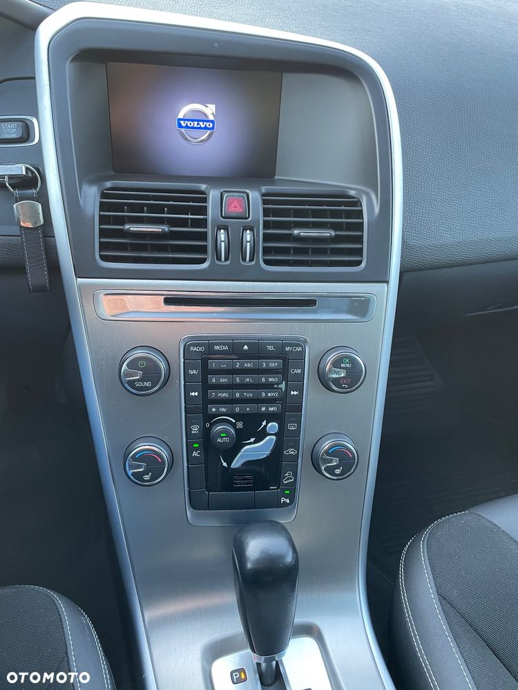 Volvo XC 60 D5 AWD Summum - 7
