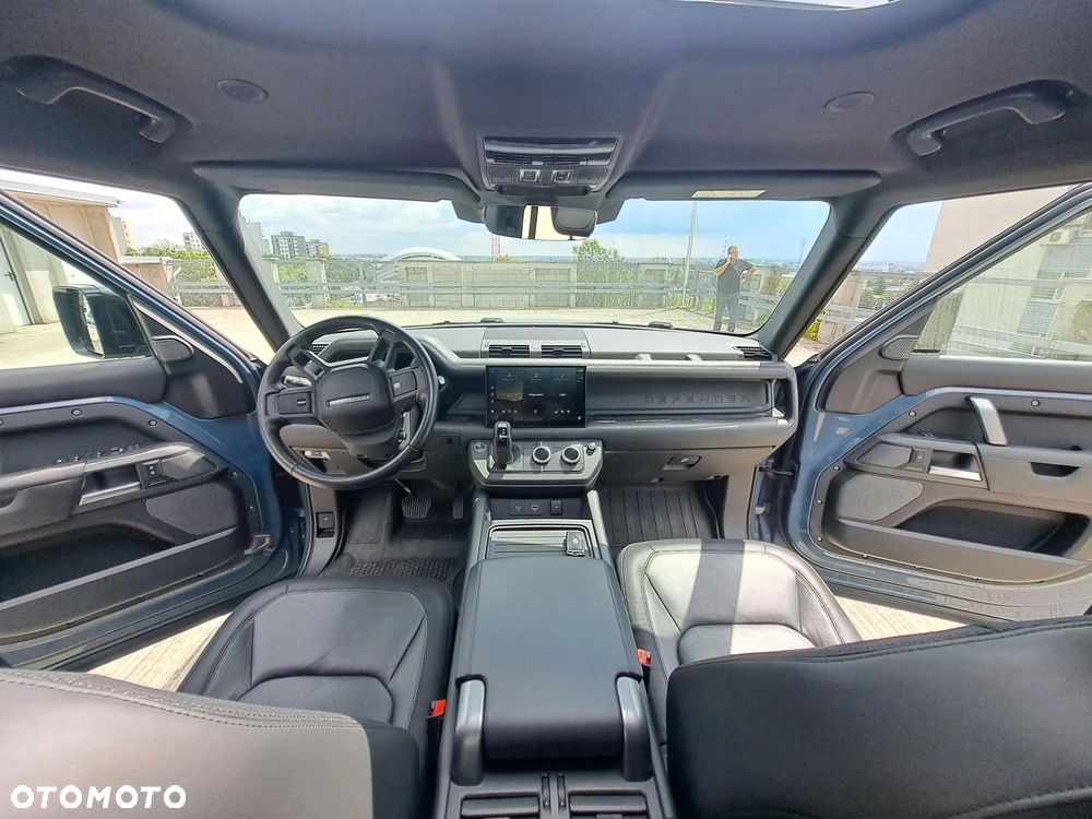 Land Rover Defender 2.0 P300 X-Dynamic HSE - 9