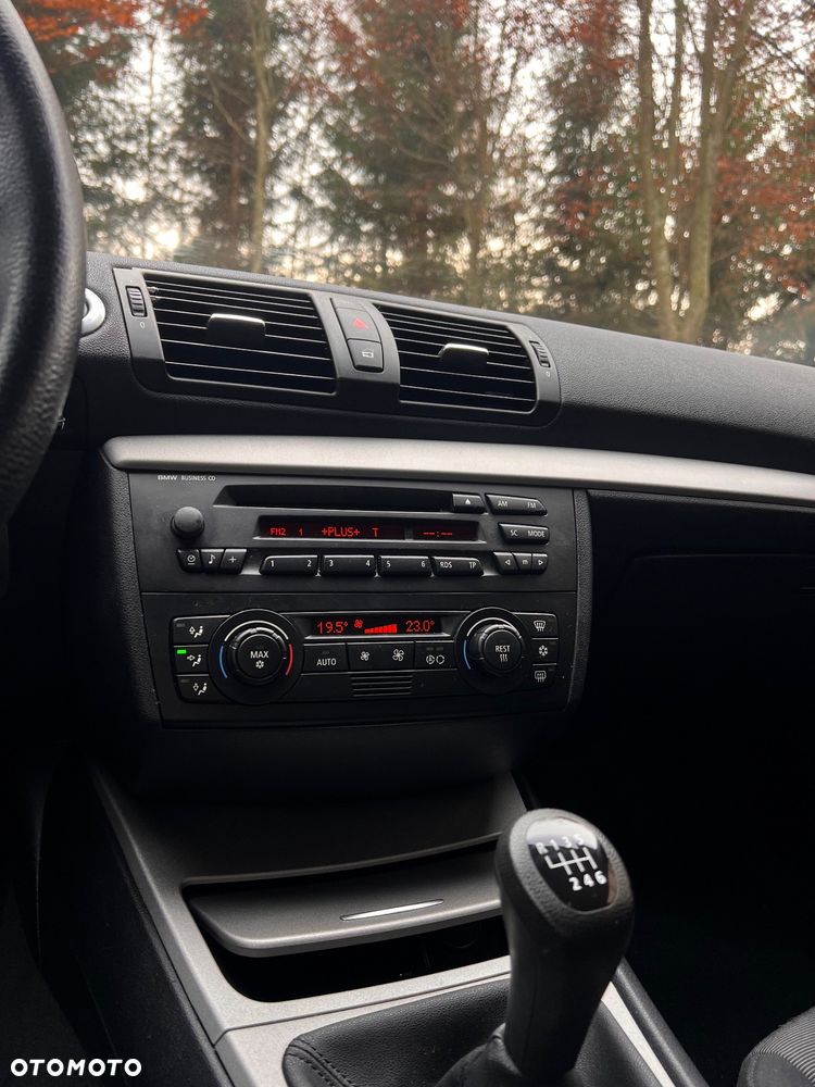 BMW Seria 1 118d DPF - 14