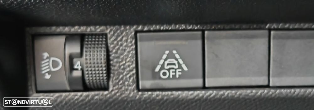 Peugeot 208 1.2 PureTech Allure Pack - 12