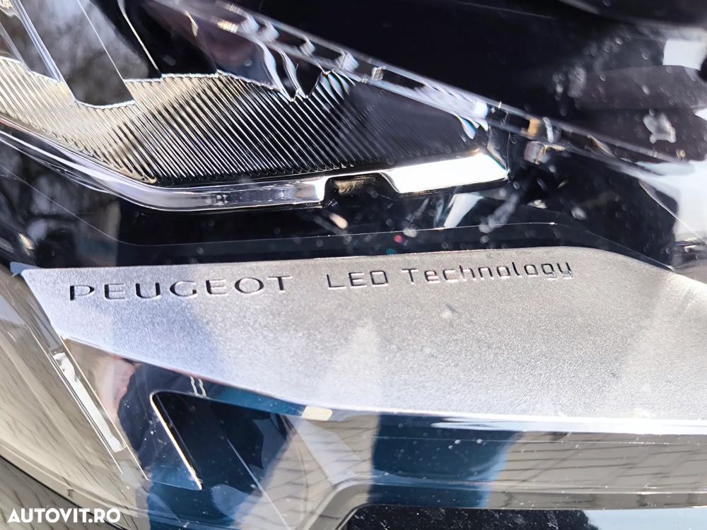 Peugeot 5008 PureTech 130 EAT8 Stop & Start Active Business-Paket - 34