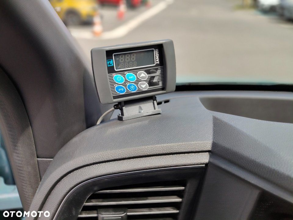 Renault Master - 15