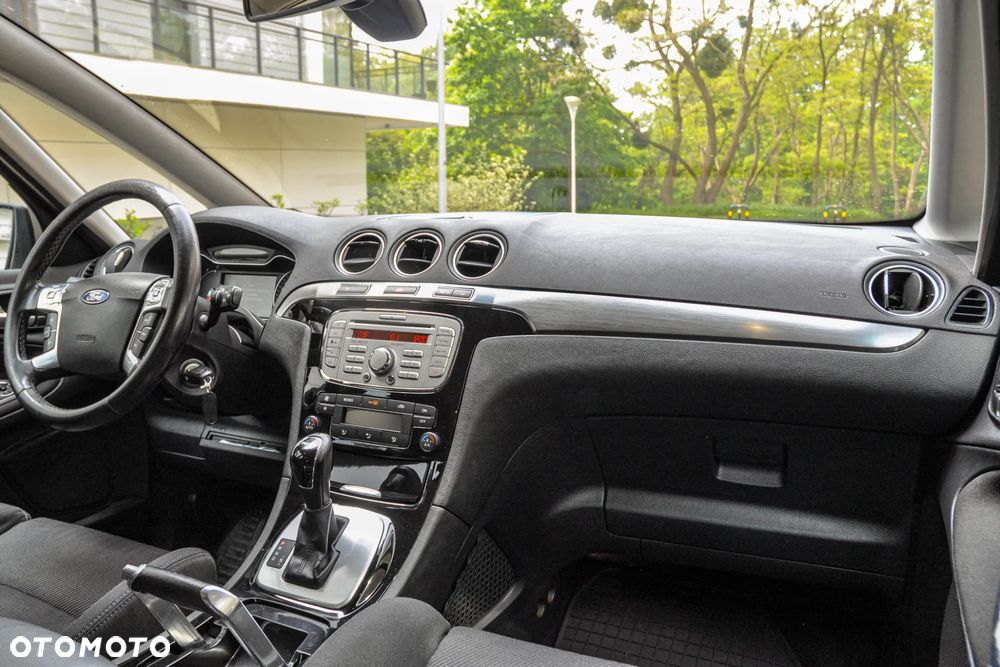Ford S-Max - 10