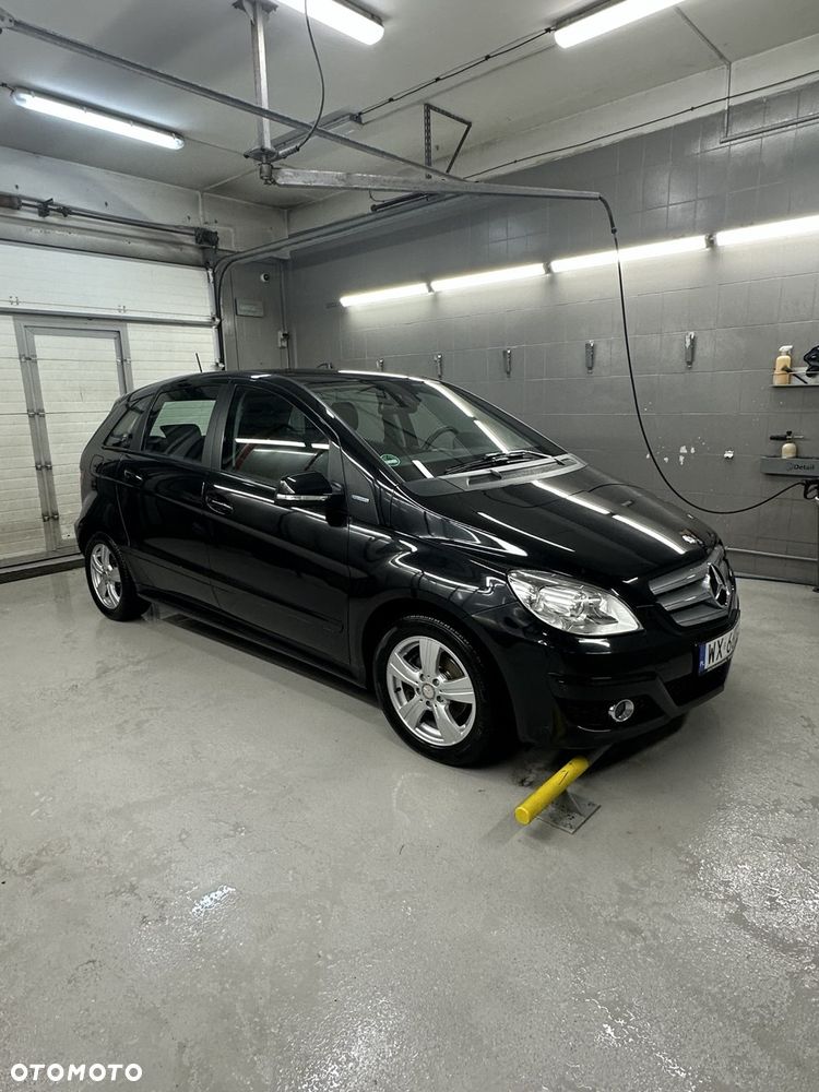 Mercedes-Benz Klasa B 160 BlueEFFICIENCY SPORT EDITION - 2