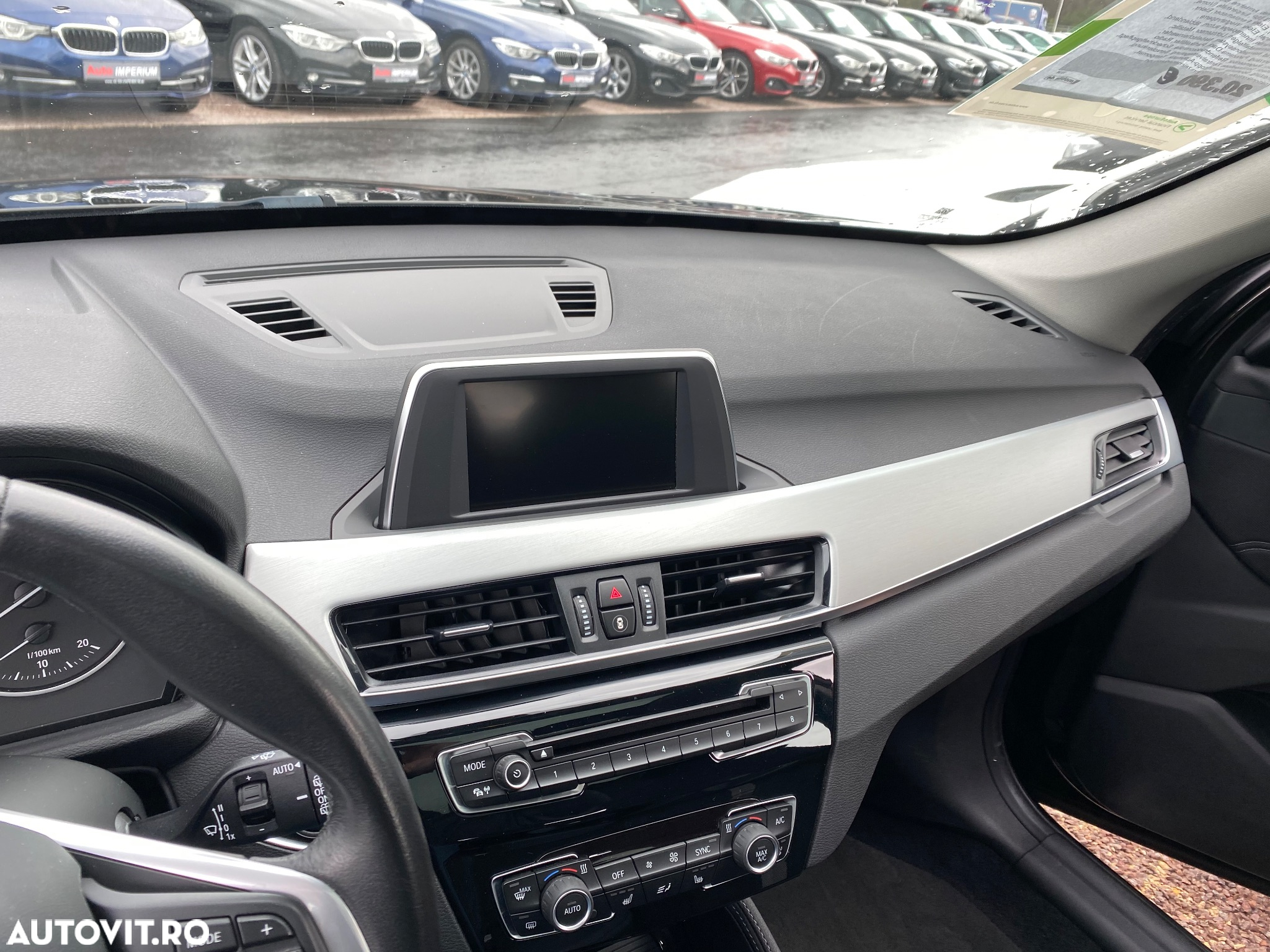 BMW X1 xDrive18d Aut. Sport Line - 12
