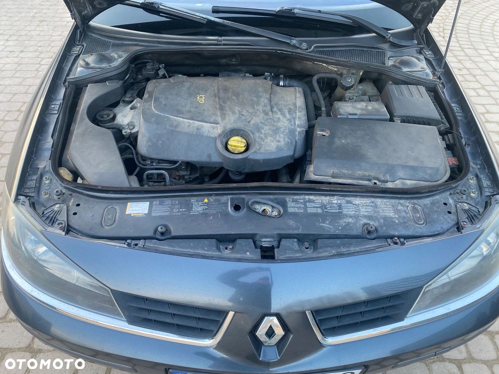 Renault Laguna 1.9 dCi Initiale - 11
