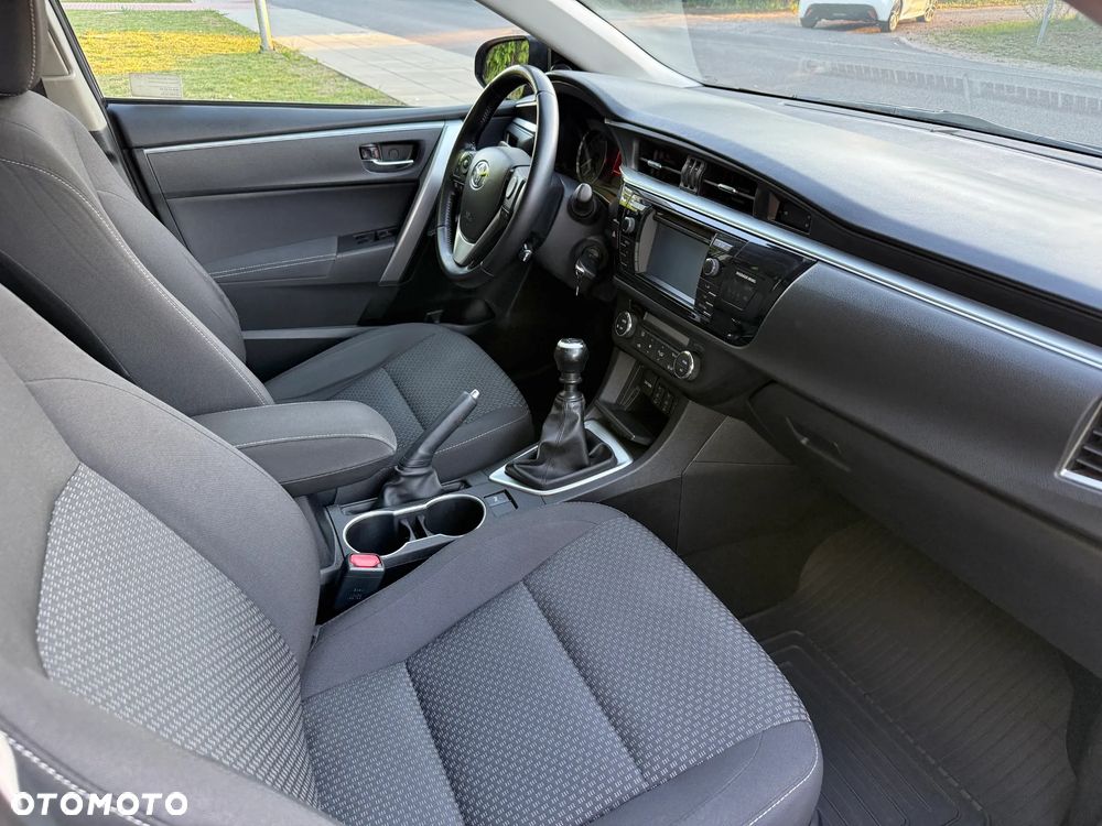 Toyota Corolla 1.6 Prestige - 28