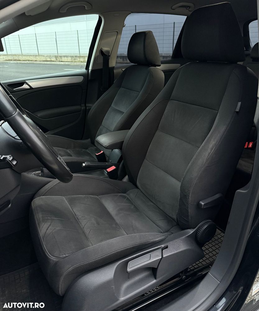 Volkswagen Golf 2.0 TDI DPF Highline - 10