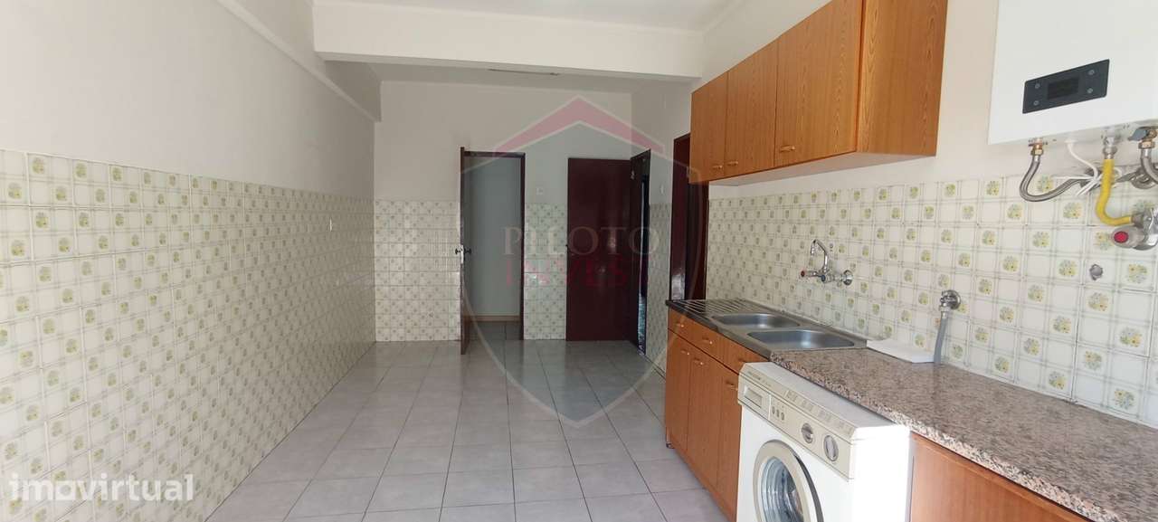 Apartamento T2 Venda em Viseu,Viseu - Grande imagem: 2/12