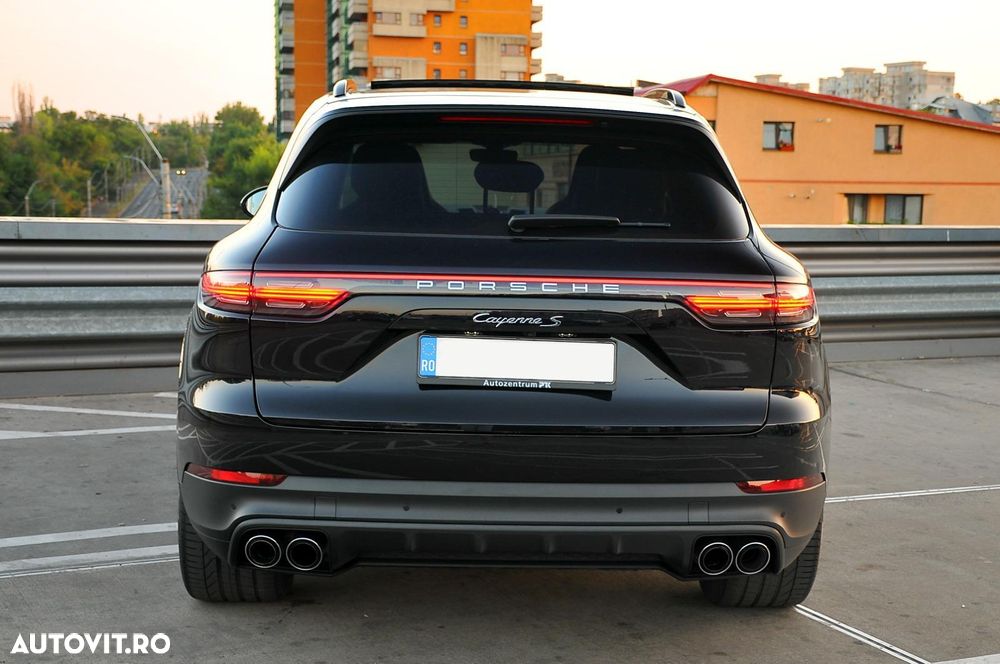 Porsche Cayenne - 5