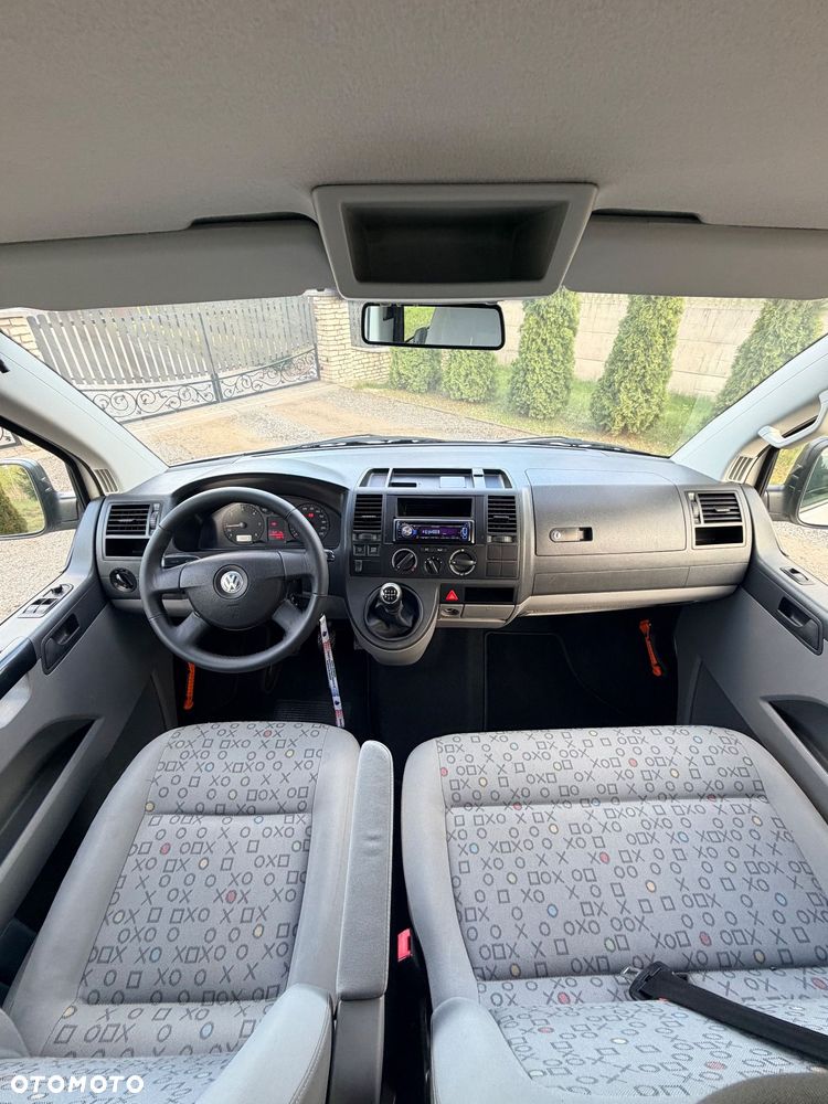 Volkswagen Transporter - 2