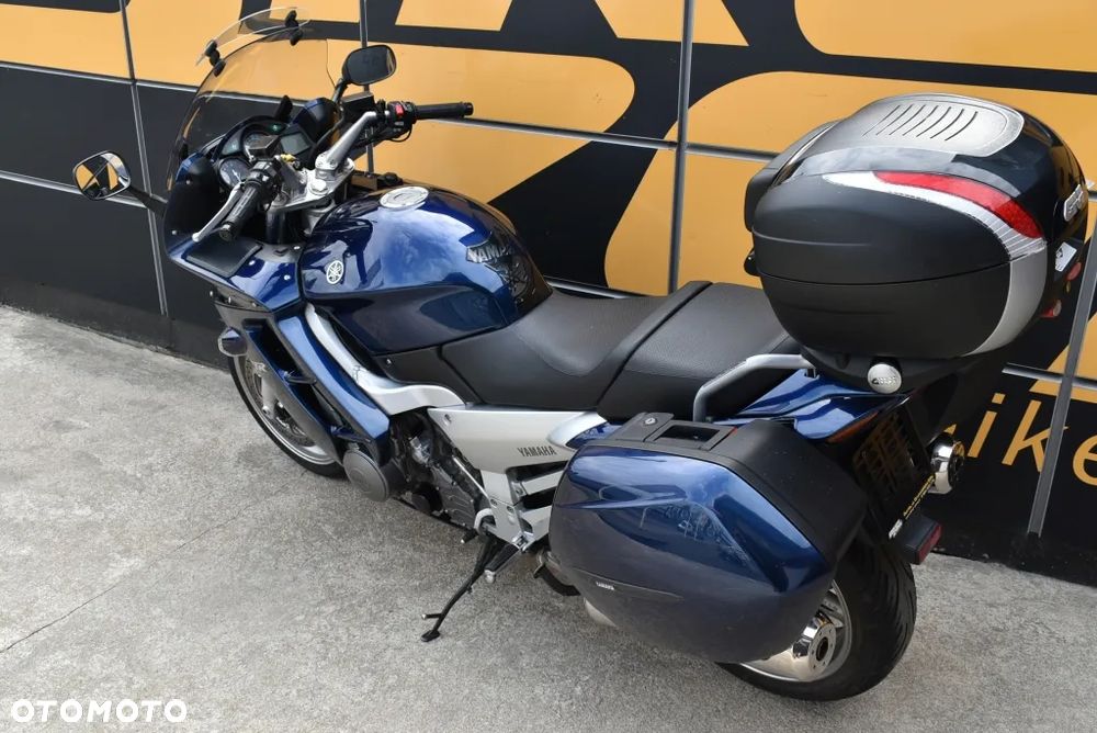 Yamaha FJR - 9