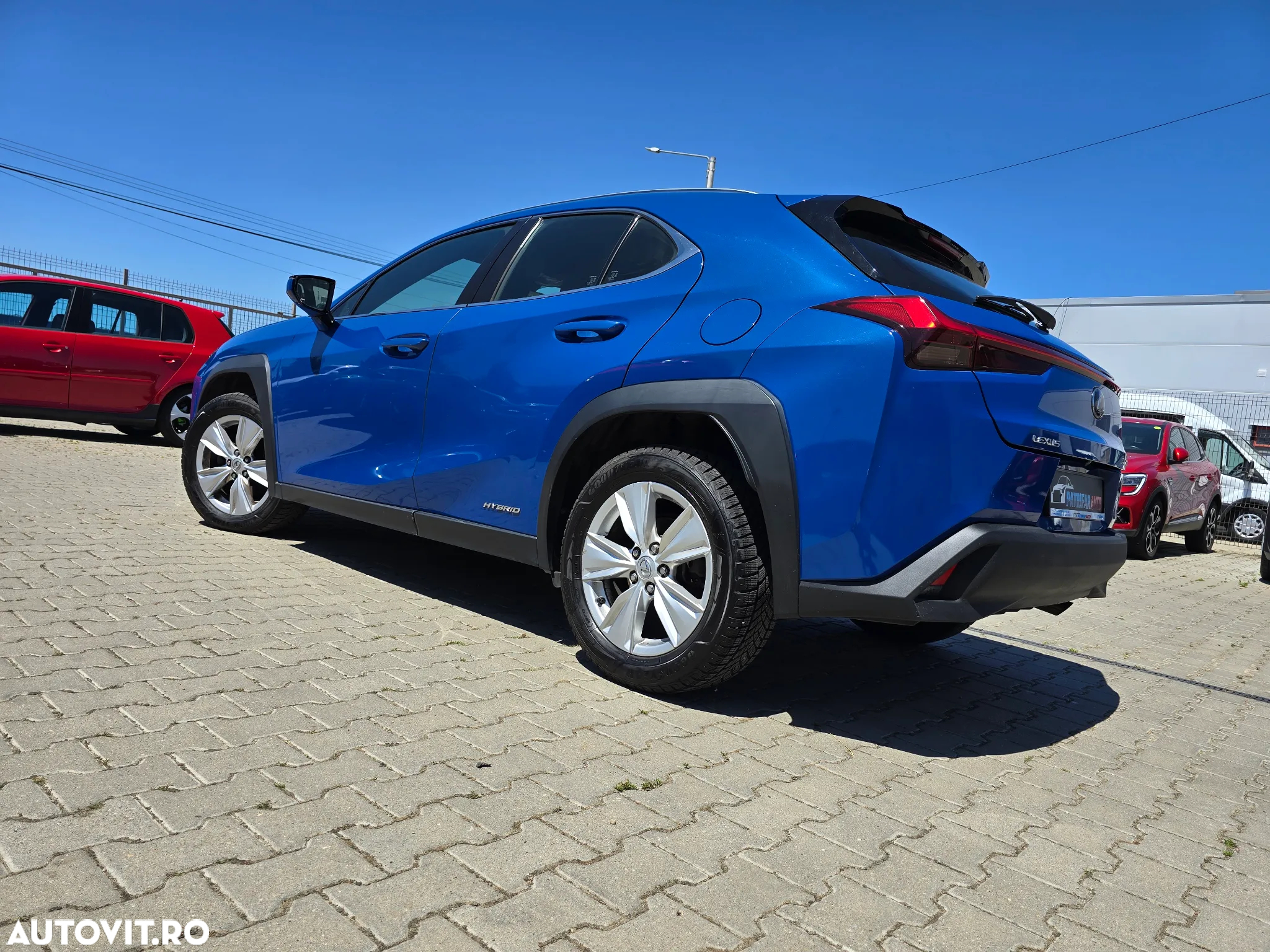 Lexus UX - 3