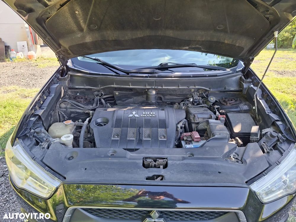 Mitsubishi ASX - 9