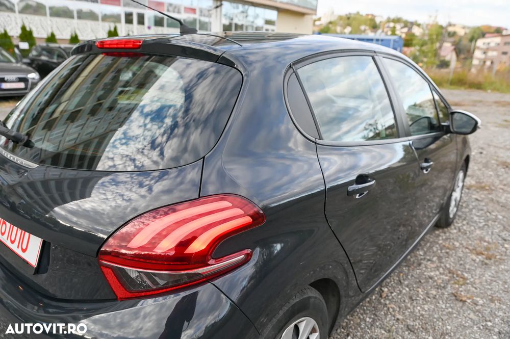 Peugeot 208 PureTech 68 Like - 12