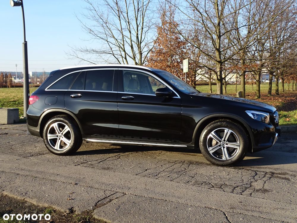 Mercedes-Benz GLC 220 d 4Matic 9G-TRONIC Exclusive - 27