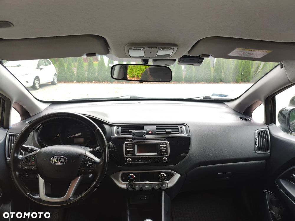 Kia Rio - 18