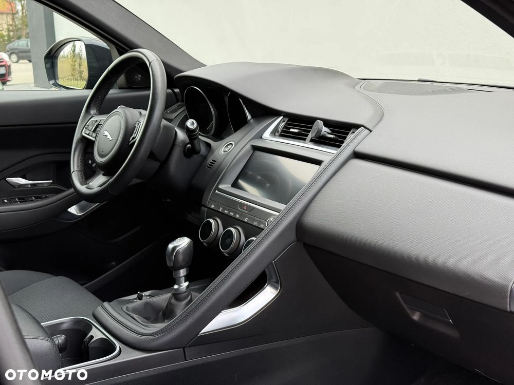 Jaguar E-Pace - 26