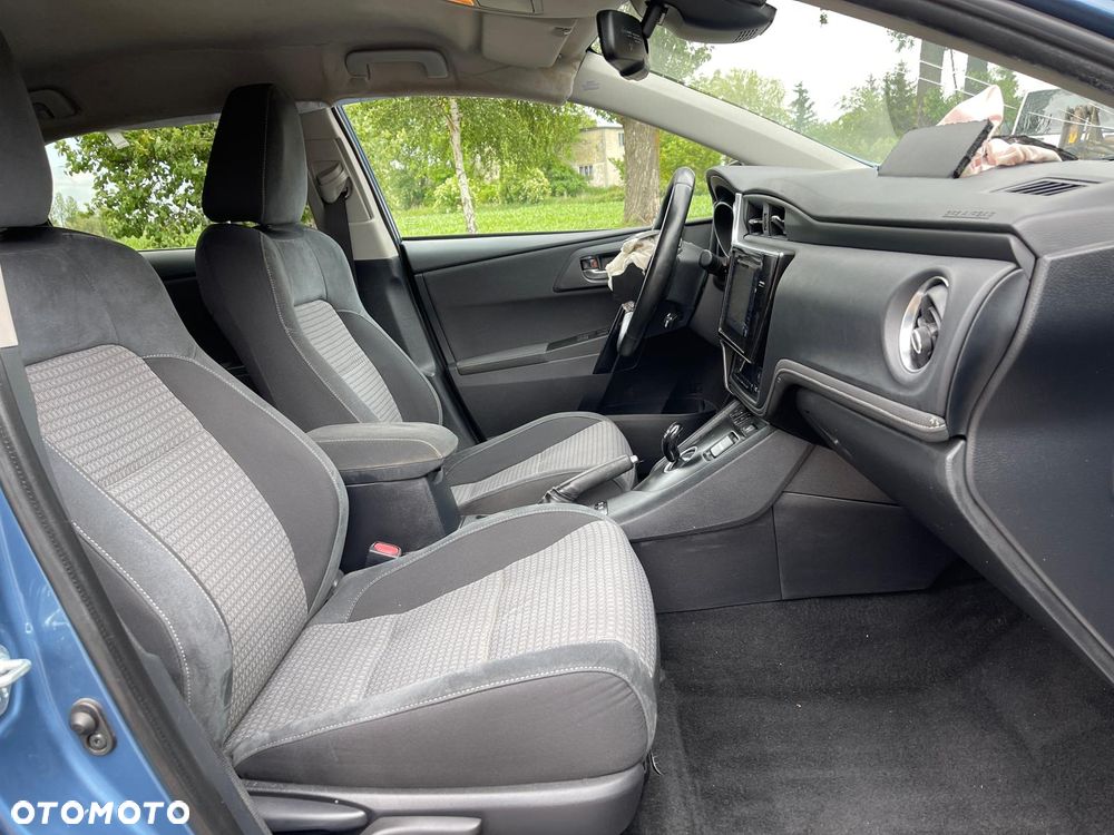 Toyota Auris 1.8 VVT-i Automatik Design Edition - 22