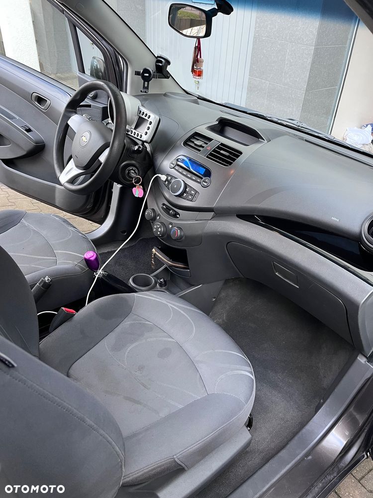 Chevrolet Spark 1.0 Base+ - 22