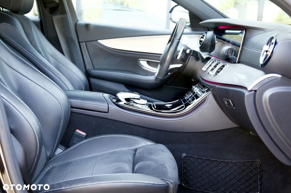 Mercedes-Benz Klasa E 220 d 9G-TRONIC AMG Line - 16