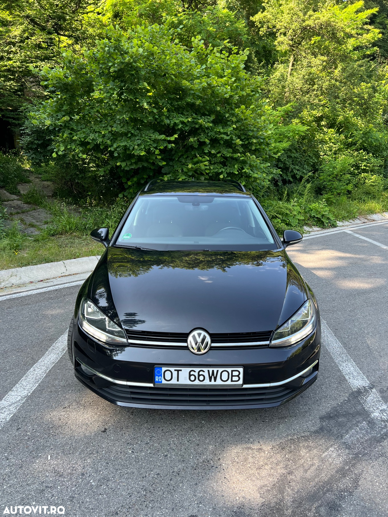 Volkswagen Golf 1.6 TDI DSG Highline - 2