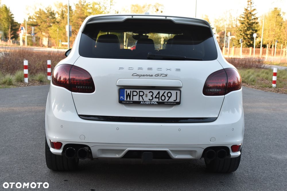 Porsche Cayenne - 8