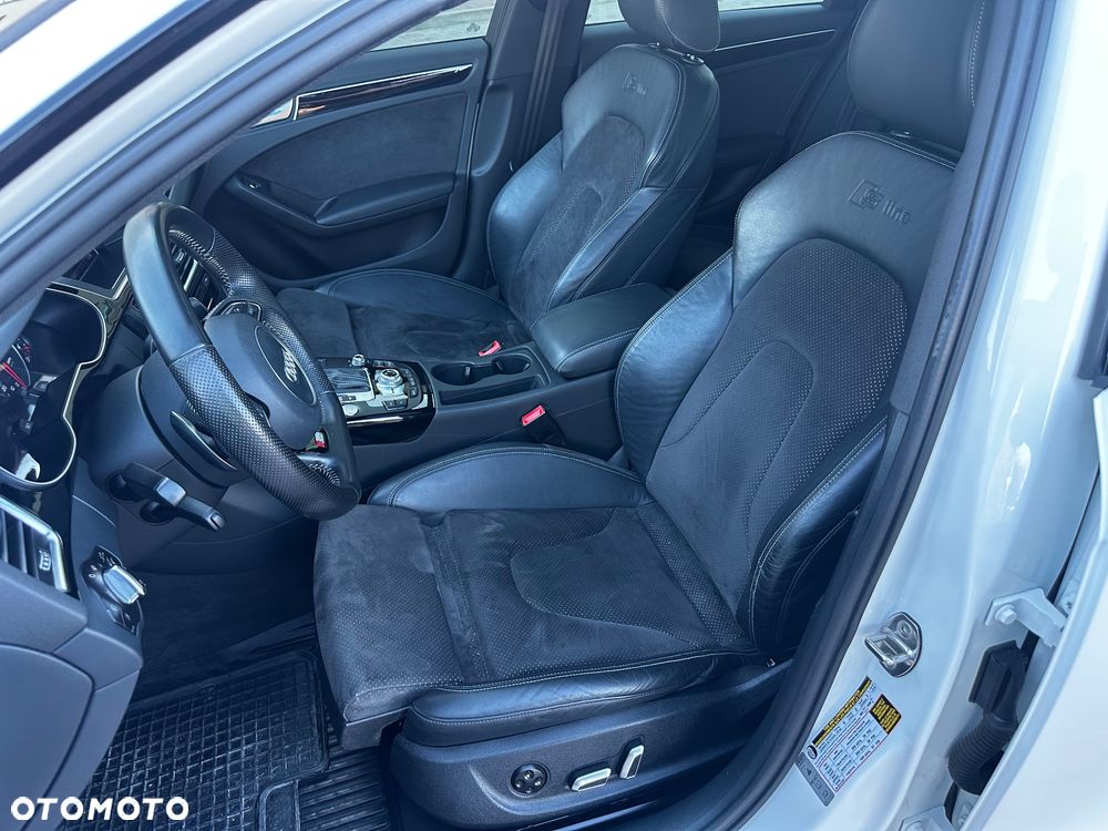 Audi A4 Limousine - 17