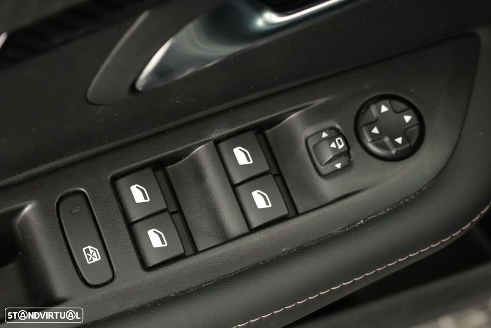 Peugeot e-208 51 kWh Allure - 22