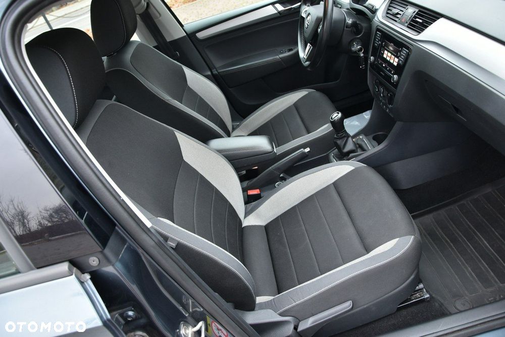 Skoda RAPID 1.0 TSI Style - 28