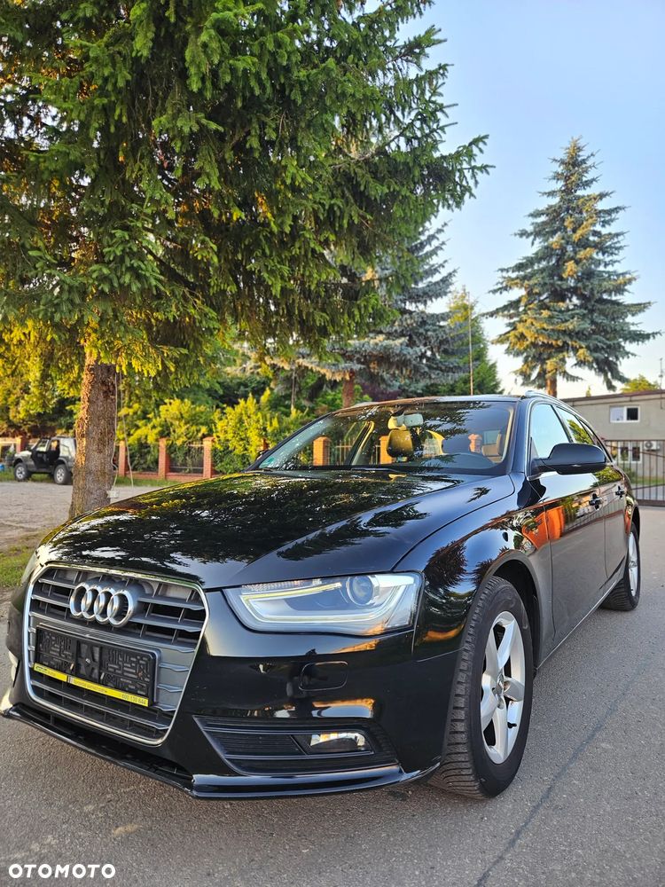 Audi A4 Avant 2.0 TDI DPF Ambiente - 2