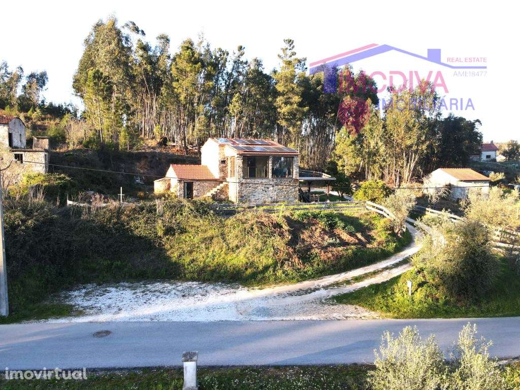 Linda moradia restaurada, com paredes em pedra, em Figueiró dos Vinhos - Grande imagem: 5/56