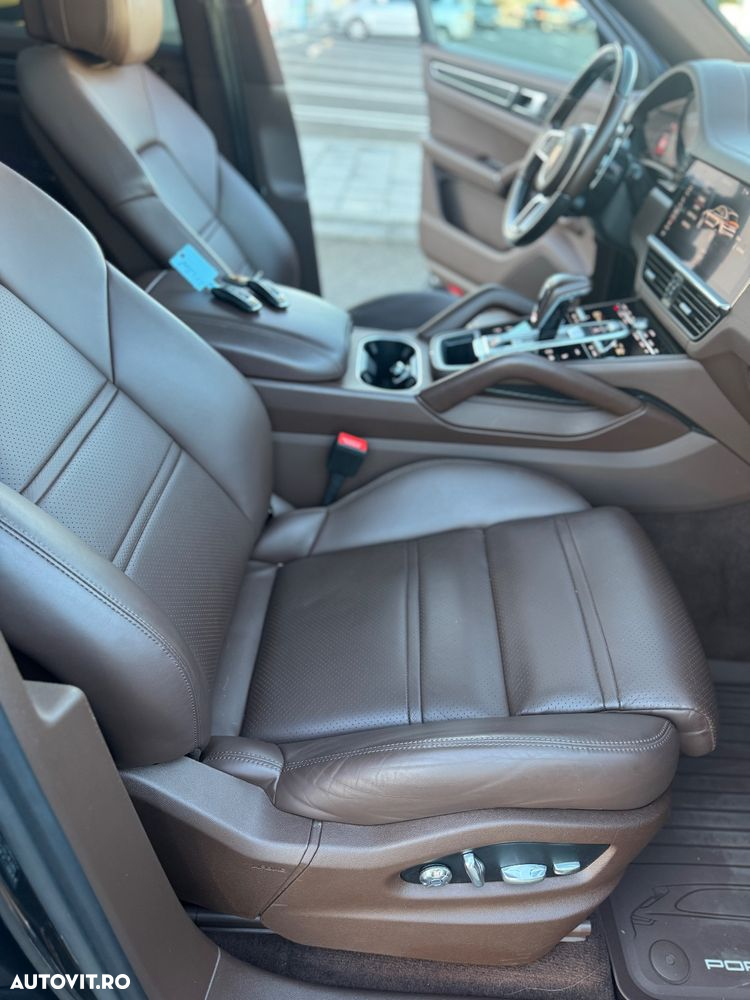 Porsche Cayenne E-Hybrid Tiptronic S - 19