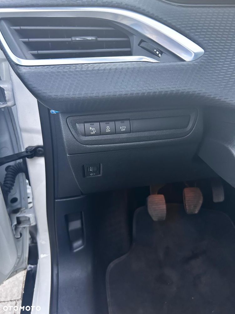 Peugeot 2008 Blue-HDi FAP 100 STOP & START Style - 14