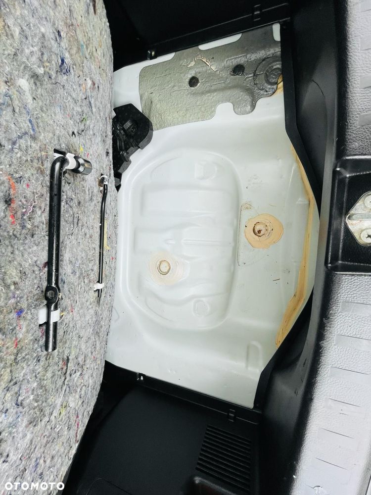 Suzuki Swift - 21