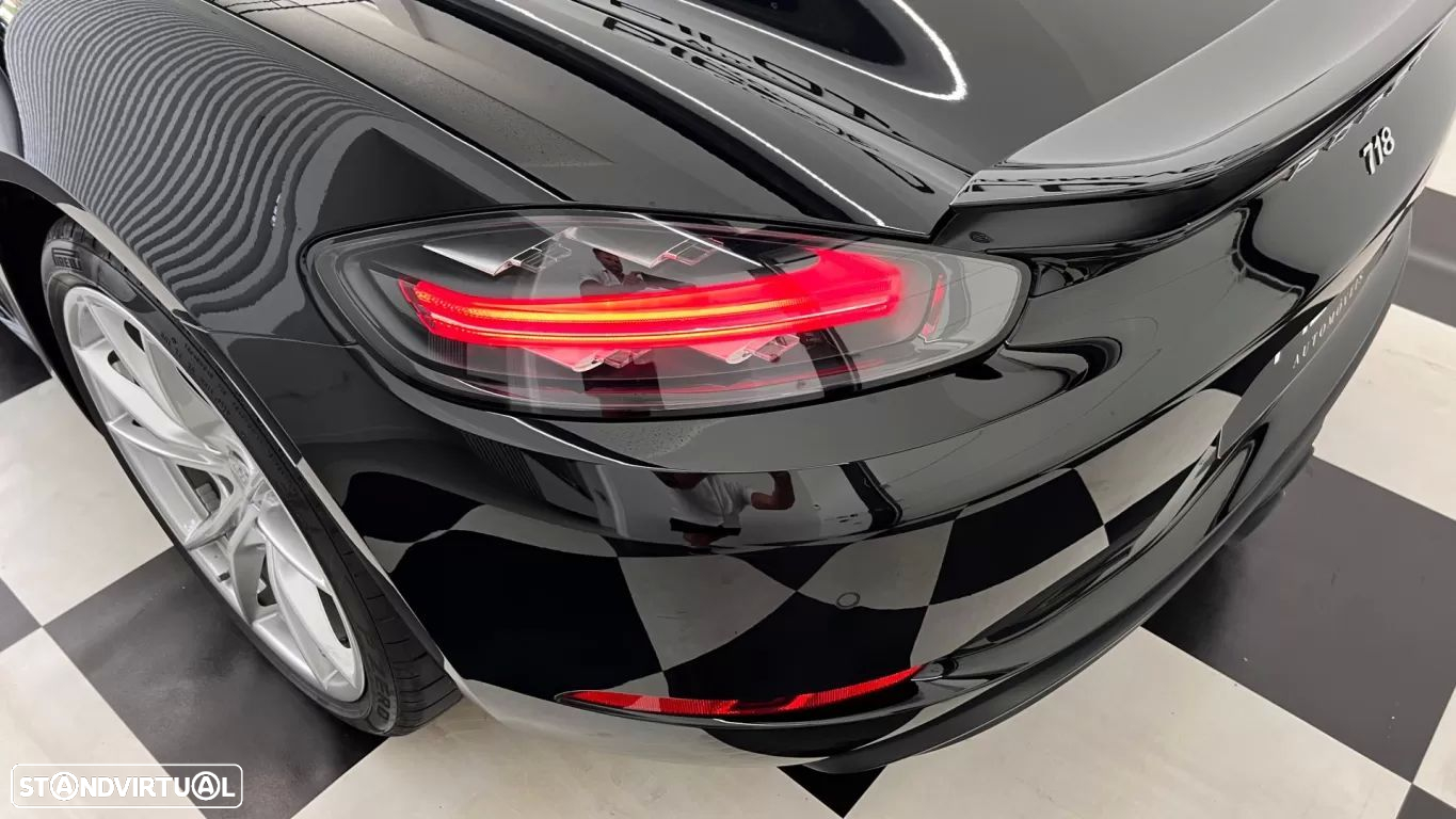 Porsche 718 Cayman 2.0 PDK - 13