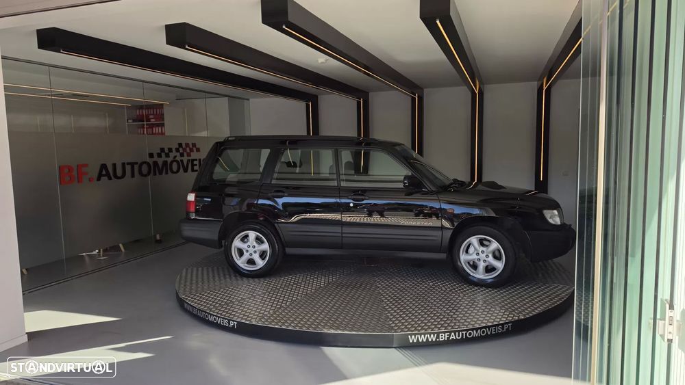 Subaru Forester 2.0 T XT - 9
