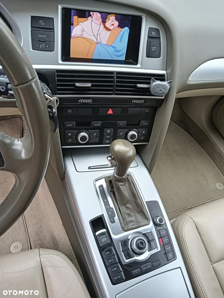 Audi A6 Avant 2.0 TDI Multitronic - 13