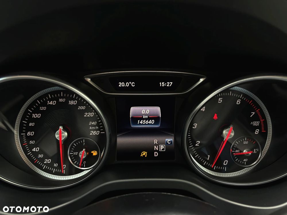 Mercedes-Benz GLA 200 7G-DCT Style - 21