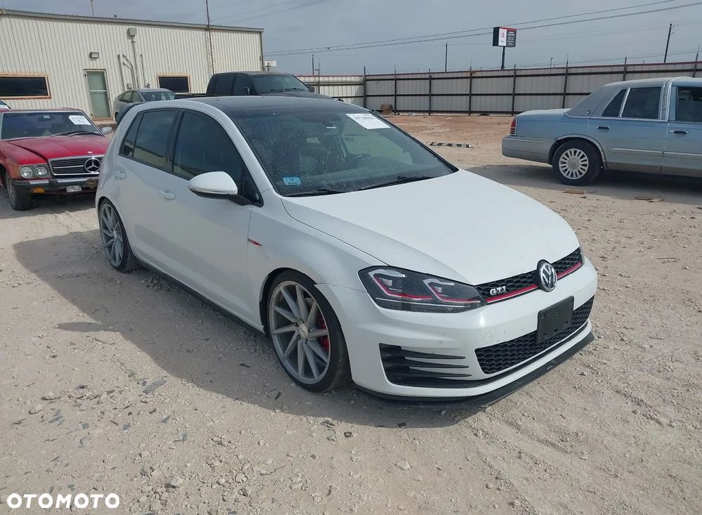 Volkswagen Golf - 7