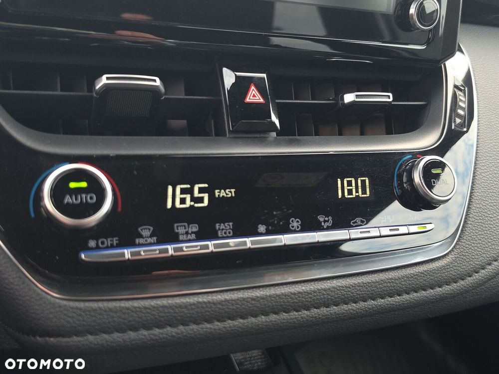 Toyota Corolla 2.0 Hybrid GR Sport - 24