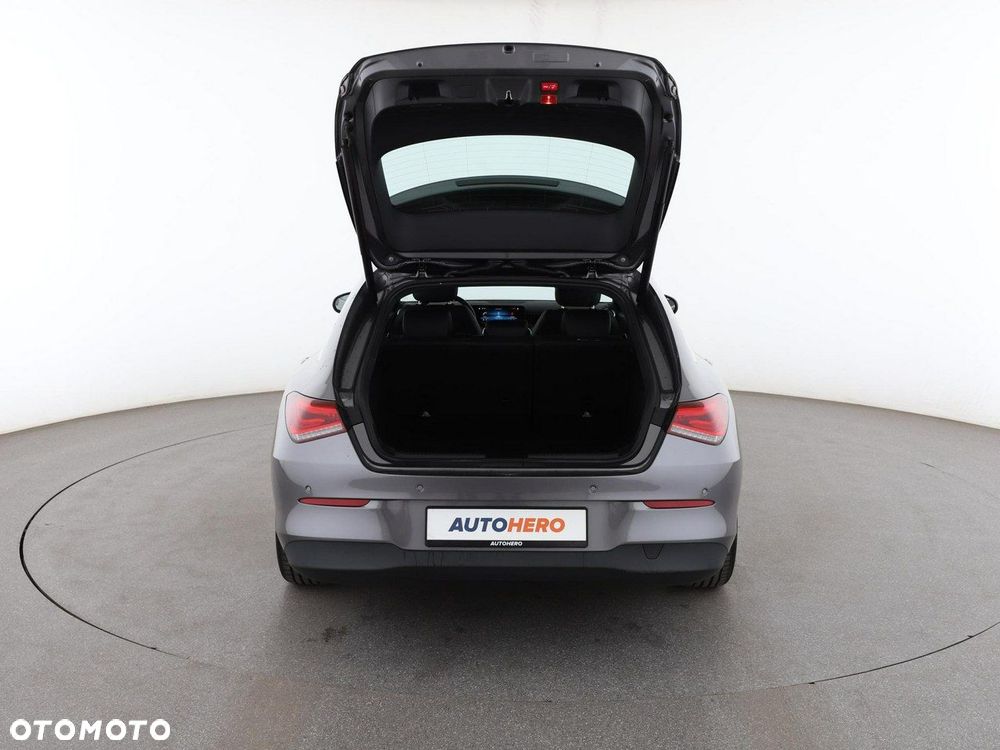 Mercedes-Benz CLA 180 d 7G-DCT - 20